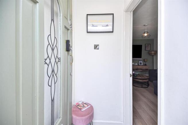 14 Telford Crescent Entrance.JPG