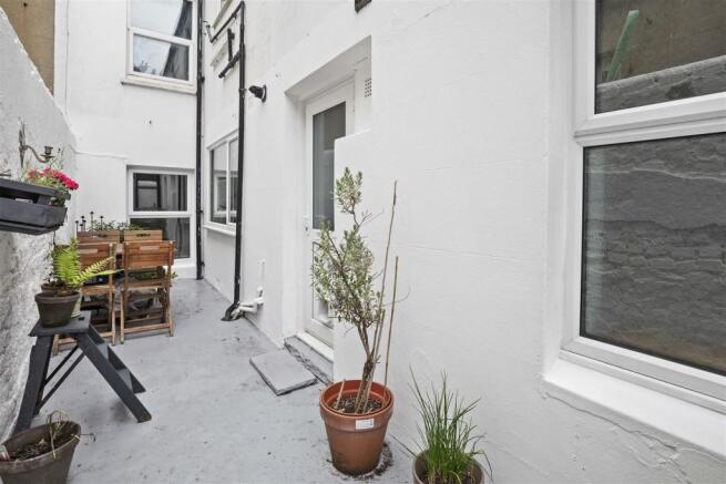 patio1c.jpg