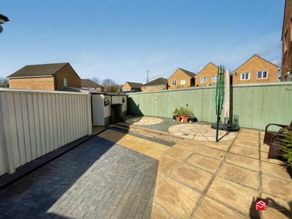 Side & Rear Garden