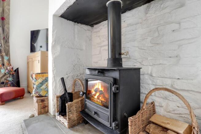 2 bed Terraced for sale Image 6