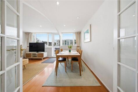 Queensmere Road, Wimbledon, SW19