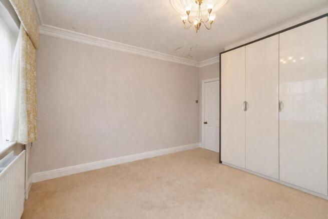 4 bed Detached for sale Image 12