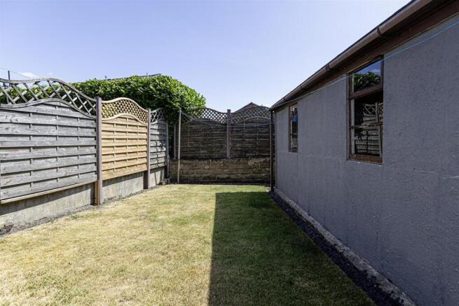 3 bed Semi-Detached for sale Image 4