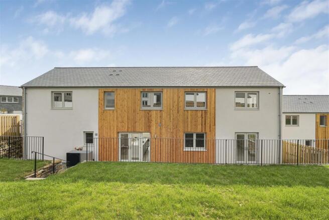 Large Rear Enclosed Garden