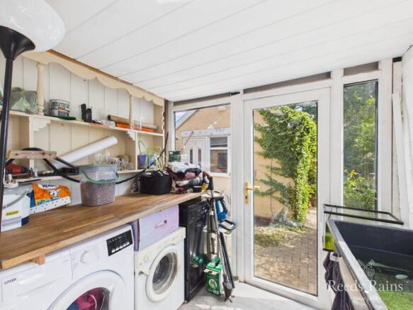3 bed Semi-Detached for sale Image 10