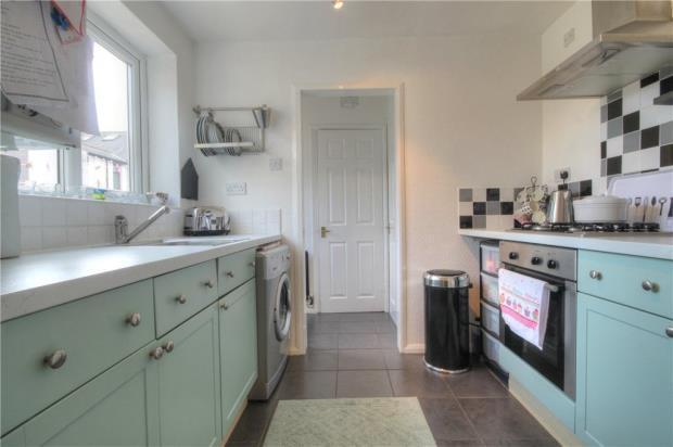 Kitchen Pic 2