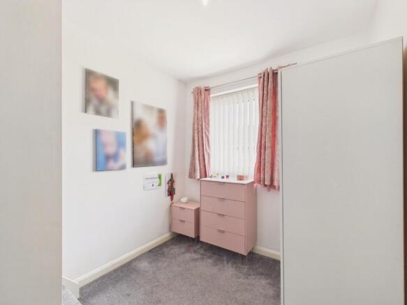 3 bed Semi-Detached for sale Image 8