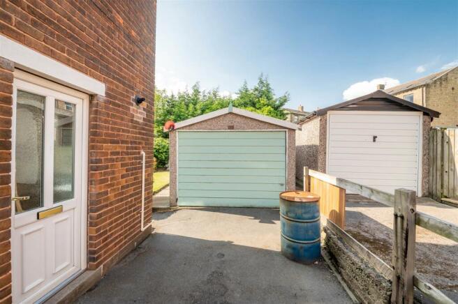 Garage.jpg