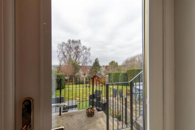 S025.jpg