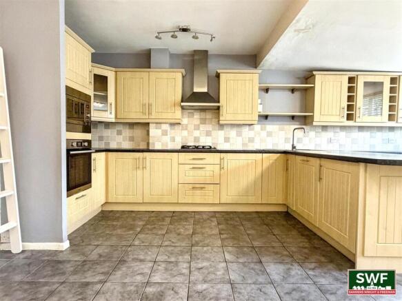 Telford Gardens, Wolverhampton photo 3