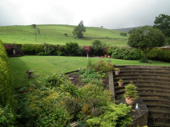 Garden & Views