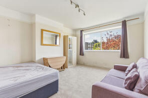 11, 14 Park Court, Balham Park Road, London SW12 8DS