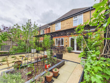 Charters Gate Way, Wivelsfield Green