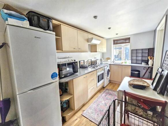4 bed End of Terrace for sale Image 6