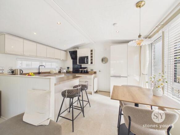 2 bed Park Home for sale Image 12