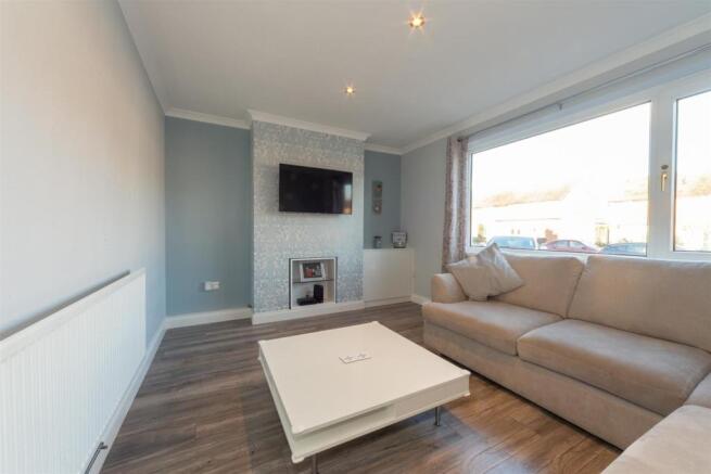 Living Room 2.jpg