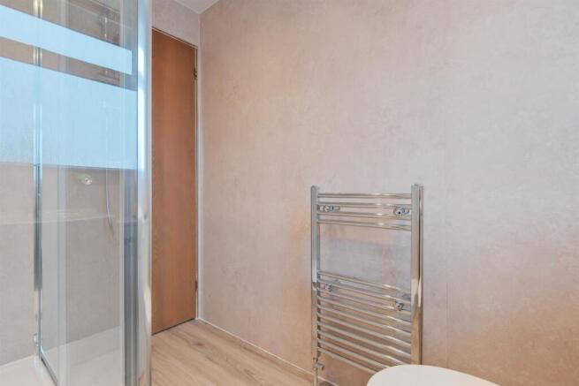 026-5 Mayfield Place, Carluke ML8 4HQ.jpg