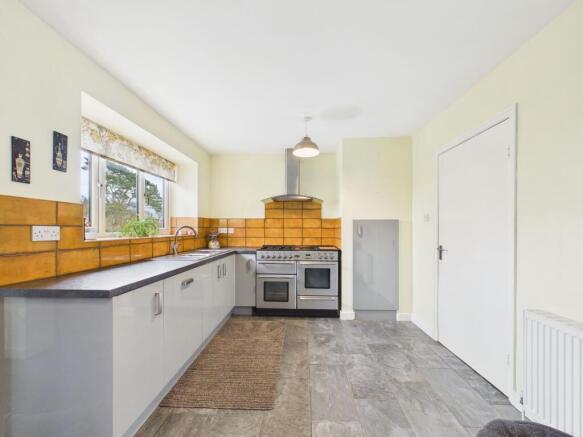 3 bed Detached for sale Image 6