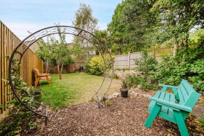 Garden 3.jpg