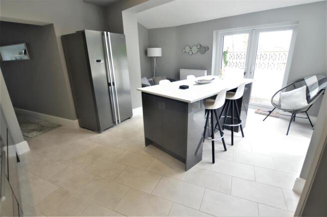 Kitchen1.JPG