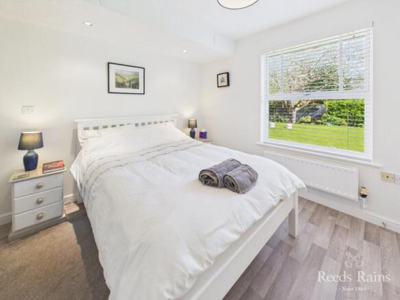 2 bed Apartment for sale Image 7