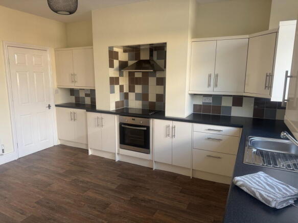 3 bed Terraced for sale Image 6