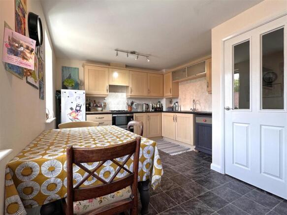 First Floor Dining Kitchen 148