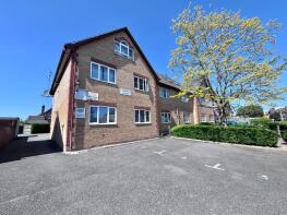 3, 29 Aubrey Court, Dawley Road, Hayes UB3 1LT