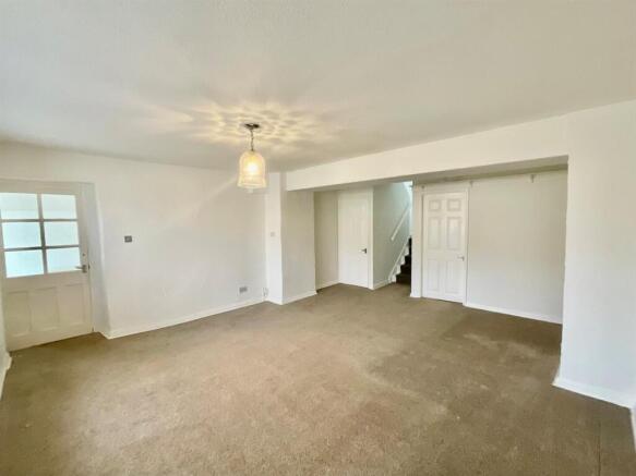 2 bed Terraced to rent Image 8