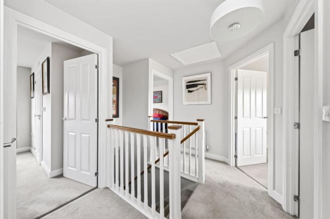 4 bed Detached for sale Image 10