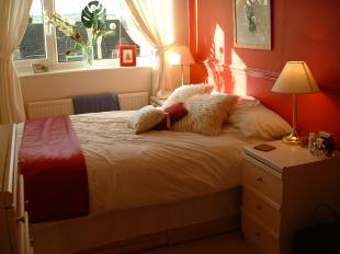 MAIN BEDROOM