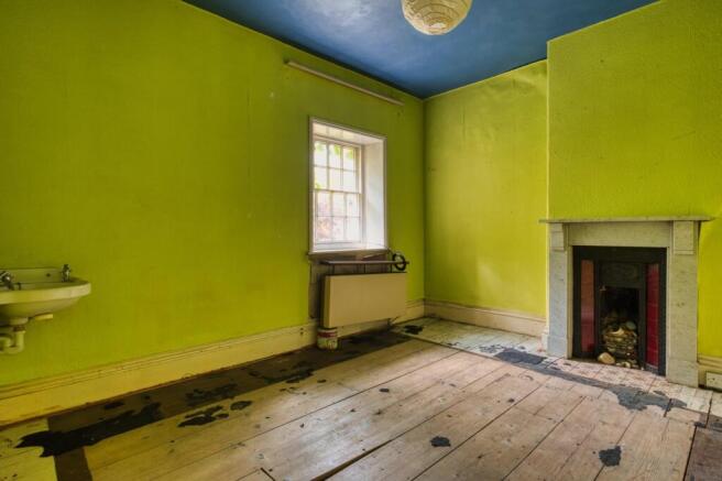 8 bed Detached for sale Image 10