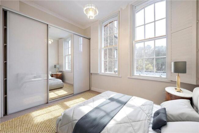 3 bed Apartment for sale Image 5