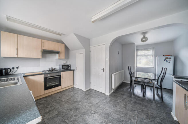 1409978-25-69861b...