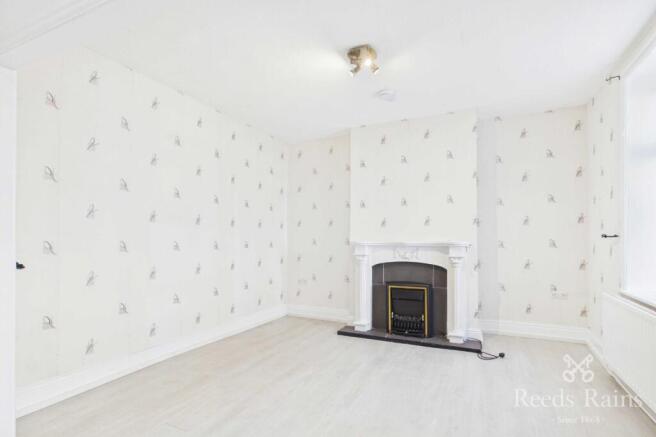 2 bed Terraced to rent Image 4