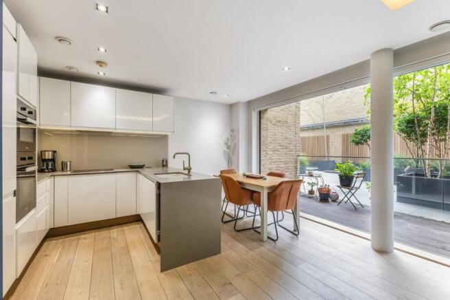 Kitchen/Dining