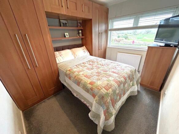 3 bed Semi-Detached for sale Image 12