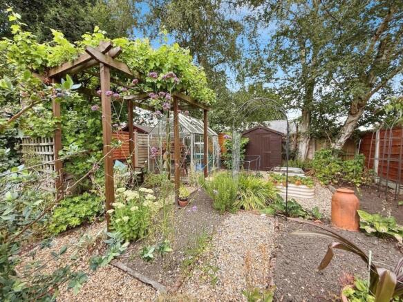 pbox-garden-326582.jpg