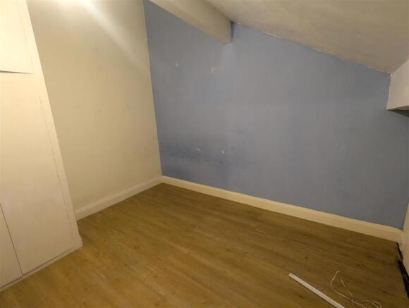 2 bed House for sale Image 8