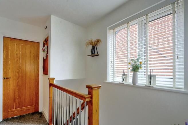 3 bed Detached for sale Image 8