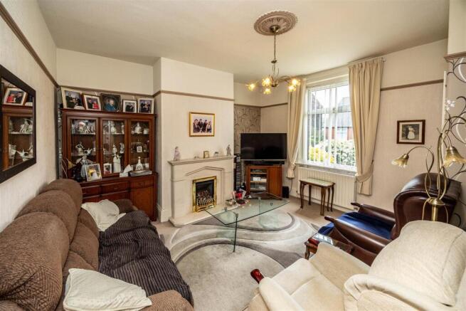 3 bed Terraced for sale Image 9