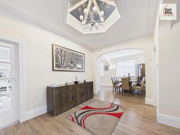 CAM02899G0-PR0083...