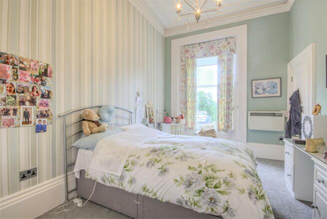 1 bed Apartment for sale Image 6