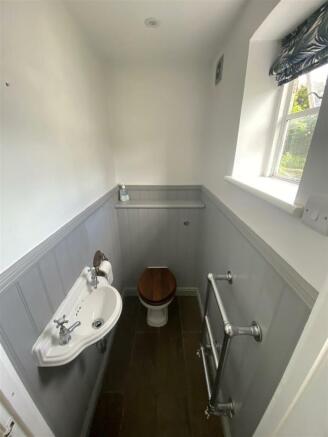 cloakroom.jpg