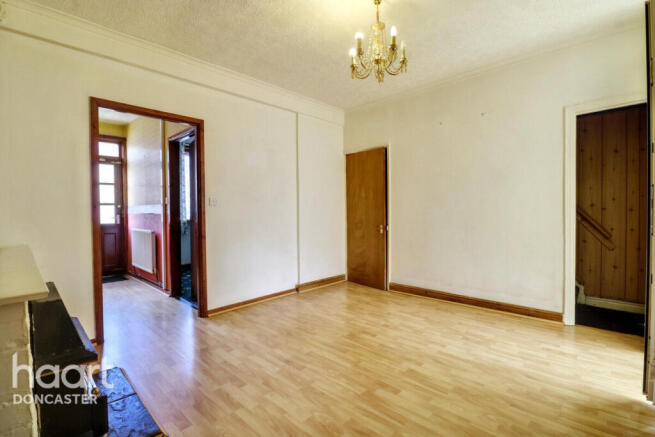 3 bed Terraced for sale Image 9