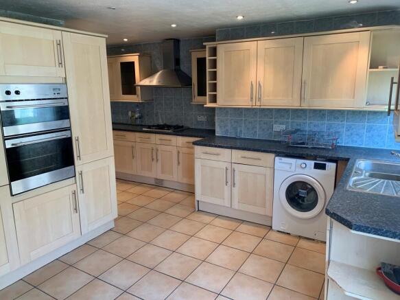 Lenham kitchen 2