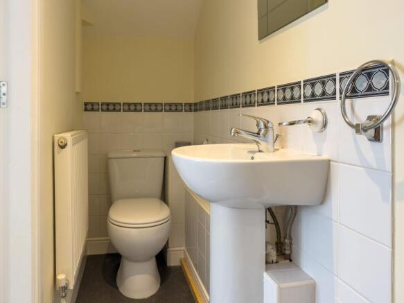 2 bed Terraced for sale Image 9