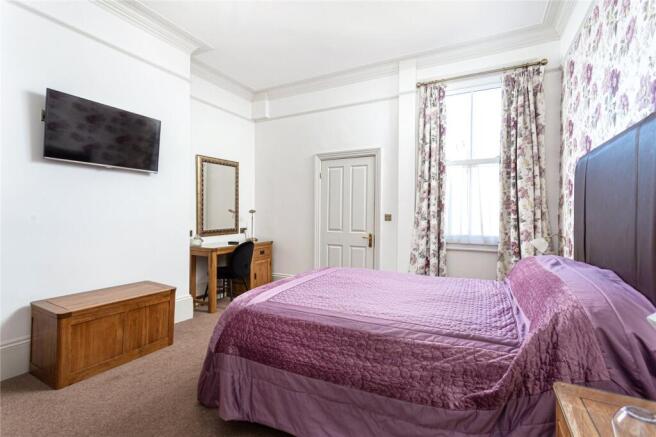 6 bed Terraced for sale Image 7