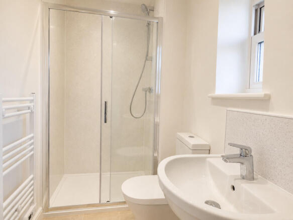 2 bed Detached to rent Image 7