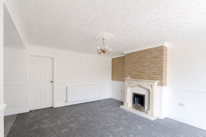 3 bed Terraced to rent Image 5